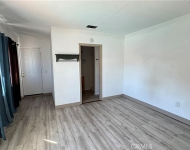 11222 Magnolia - Photo Thumbnail 7