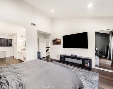 965 W Imperial Highway - Photo Thumbnail 16