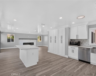 5451 Lockhaven Drive - Photo Thumbnail 10