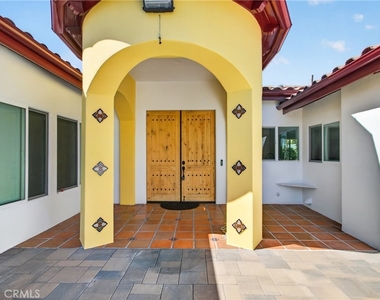 5451 Lockhaven Drive - Photo Thumbnail 6
