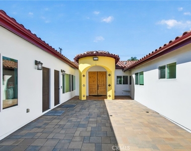 5451 Lockhaven Drive - Photo Thumbnail 5