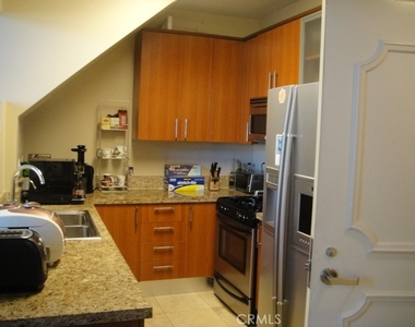 620 S Gramercy - Photo Thumbnail 1