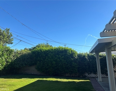 15022 Hunter Lane - Photo Thumbnail 8