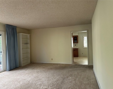 15022 Hunter Lane - Photo Thumbnail 1