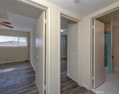 25910 Viana #d Avenue - Photo Thumbnail 13