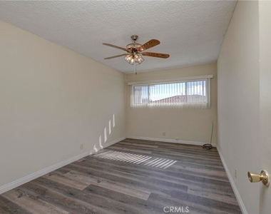 25910 Viana #d Avenue - Photo Thumbnail 14