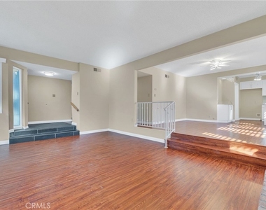 25912 Viana Ave. - Photo Thumbnail 13