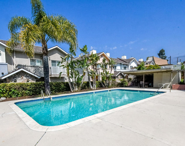 2705 Piedmont Avenue - Photo Thumbnail 16