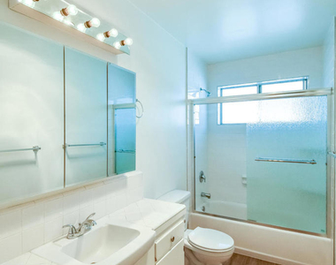 2705 Piedmont Avenue - Photo Thumbnail 11