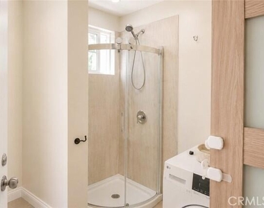 17146 Burton Street - Photo Thumbnail 3