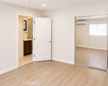 17146 Burton Street - Photo Thumbnail 5