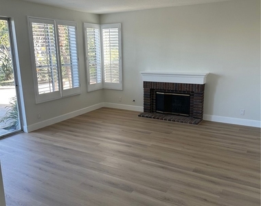 28451 Fieldbrook - Photo Thumbnail 11