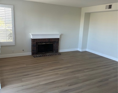 28451 Fieldbrook - Photo Thumbnail 12