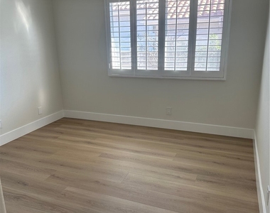 28451 Fieldbrook - Photo Thumbnail 27