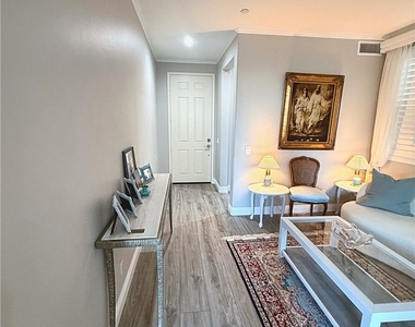 8028 E Loftwood - Photo Thumbnail 9