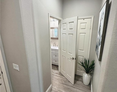 8028 E Loftwood - Photo Thumbnail 6