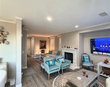 8028 E Loftwood - Photo Thumbnail 4