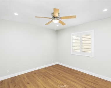 810 W Balboa Boulevard - Photo Thumbnail 15