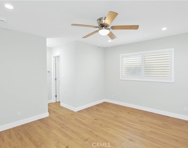 810 W Balboa Boulevard - Photo Thumbnail 11