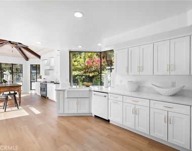 33821 Brandon Lane - Photo Thumbnail 16