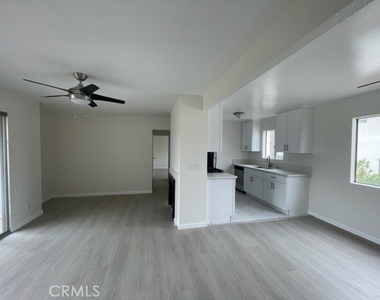 7812 Shaffer Circle - Photo Thumbnail 6