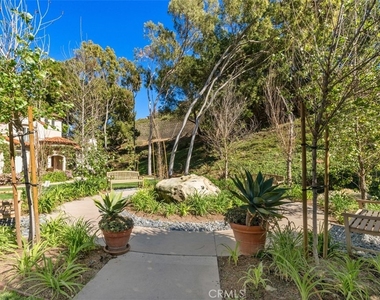 11 Sorrento Court - Photo Thumbnail 27