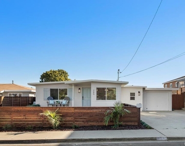 245 Hemlock Avenue - Photo Thumbnail 5