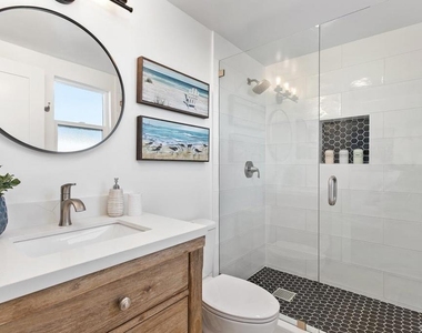 245 Hemlock Avenue - Photo Thumbnail 25