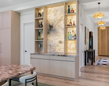 845 San Mateo Drive - Photo Thumbnail 10