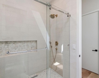 845 San Mateo Drive - Photo Thumbnail 21