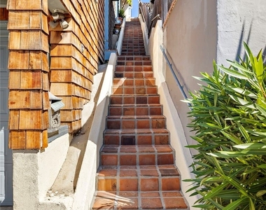2880 Wards Terrace - Photo Thumbnail 3