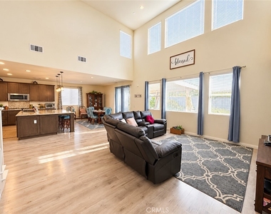 26751 Buckeye Terrace - Photo Thumbnail 14