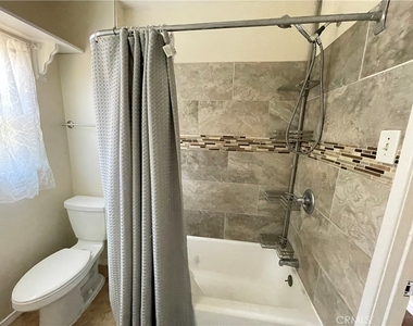 421 E F Street - Photo Thumbnail 10