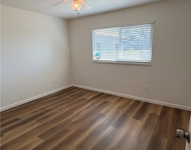 6114 Mckinley - Photo Thumbnail 16