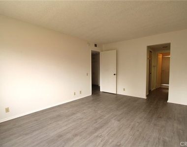 234 E Fern - Photo Thumbnail 13