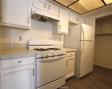 234 E Fern - Photo Thumbnail 8