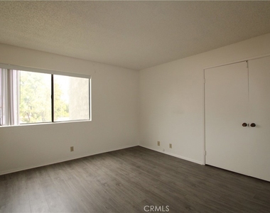 234 E Fern - Photo Thumbnail 18