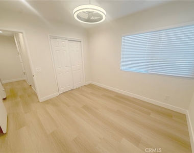 3335 Triangle Place - Photo Thumbnail 12