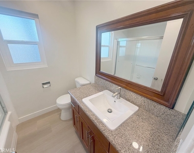 3335 Triangle Place - Photo Thumbnail 9
