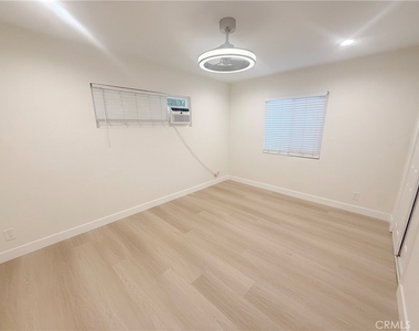 3335 Triangle Place - Photo Thumbnail 6