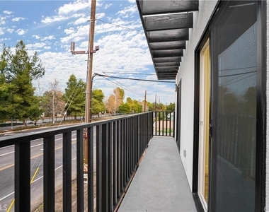 18060 Oxnard Street - Photo Thumbnail 26