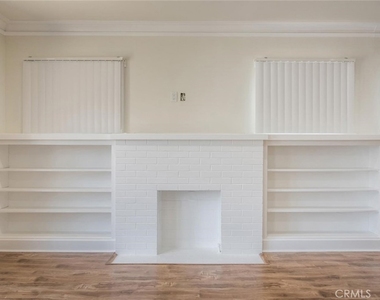 1151 N Maryland Avenue - Photo Thumbnail 10