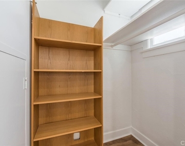 1151 N Maryland Avenue - Photo Thumbnail 20