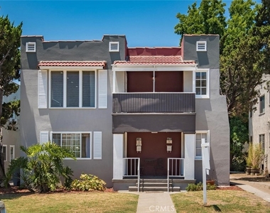 1151 N Maryland Avenue - Photo Thumbnail 1