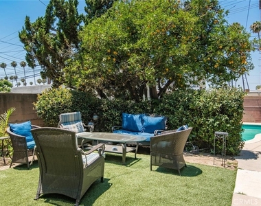 1151 N Maryland Avenue - Photo Thumbnail 22