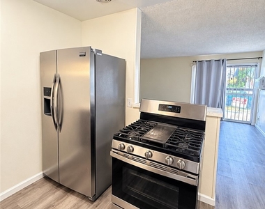 141 S Avenue 22 - Photo Thumbnail 4