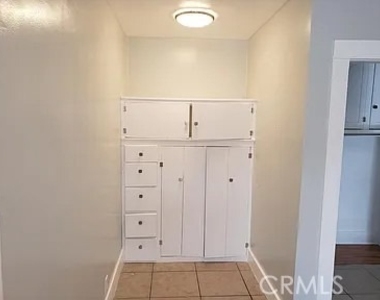 543 Cerritos Avenue - Photo Thumbnail 4