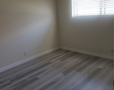 1509 S Marguerita - Photo Thumbnail 3