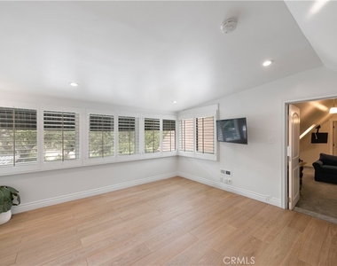 2445 Vista Laguna - Photo Thumbnail 7