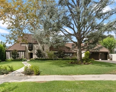 2445 Vista Laguna - Photo Thumbnail 18